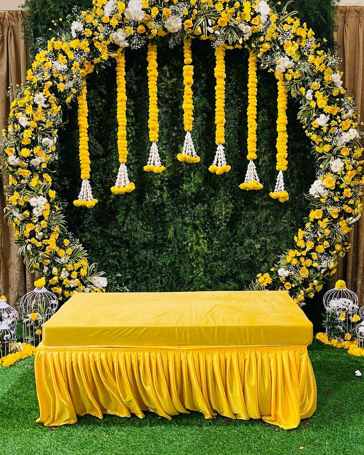 Manish Verma - Haldi decoration bright aur bohot refreshing lag raha tha. Yellow theme beautifully executed.